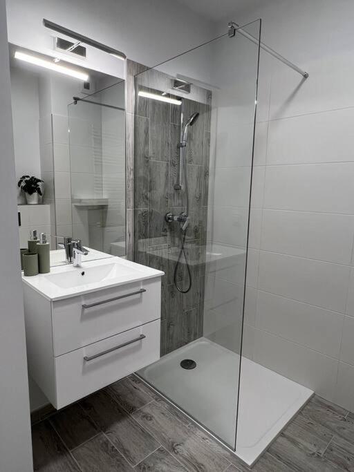 Apartment Olive In Bialoleka-Tarchomin Center Varsovia Exterior foto
